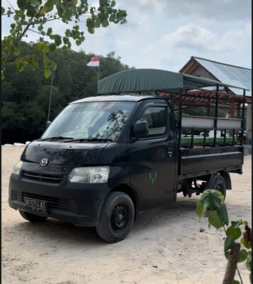 Putu-taxi-lembongan4